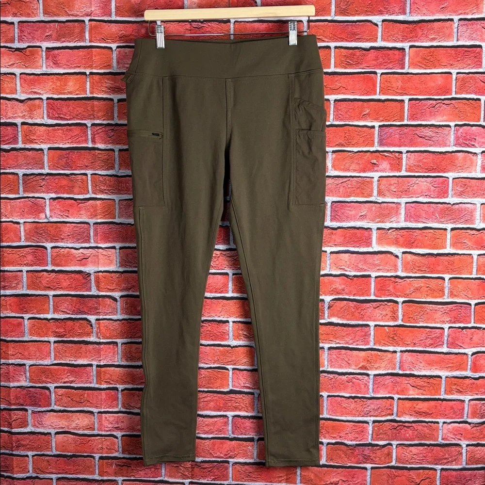 Carhartt Women's Force Fitted Lightweight Legging in Tarmac Green Medium - Picture 1 of 9